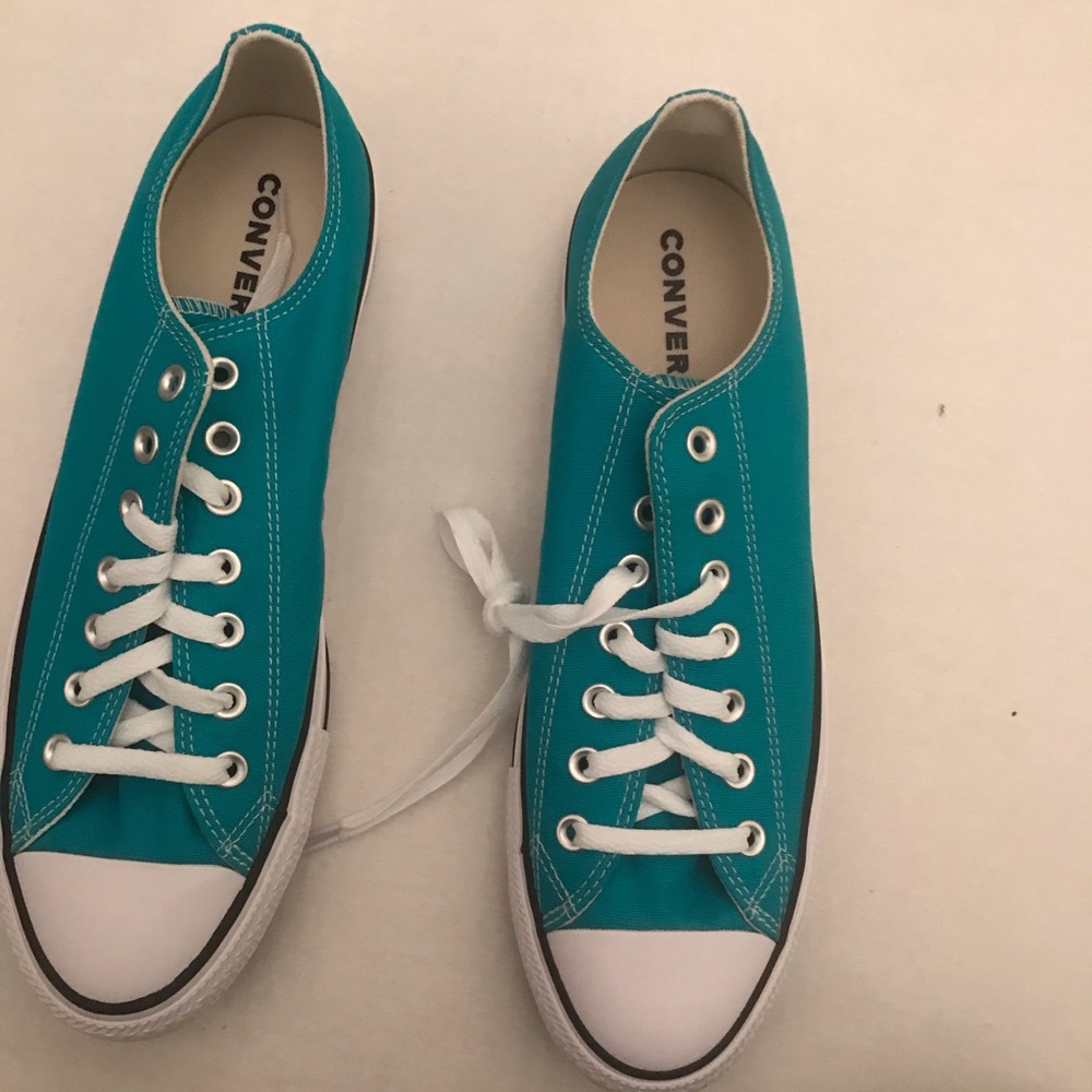 New nice men converse
